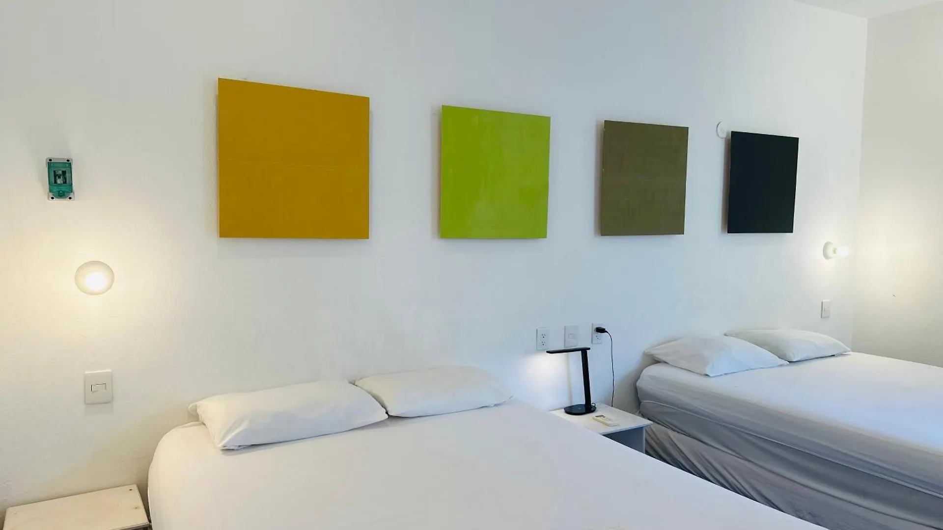 Freelance Hostel Tulum Guest house