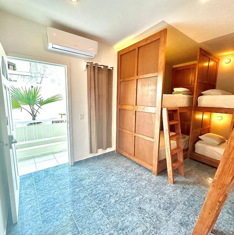 Freelance Hostel Tulum Messico