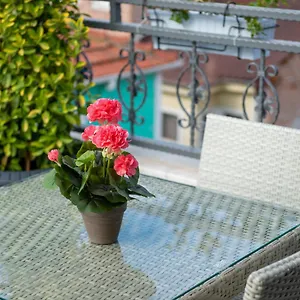 https://azalea-mansion-oldcity.istanbul-turkeyhotels.com