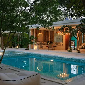  Appartement Charming Nature-inspired With Sultry Surroundings By Stella Mexique